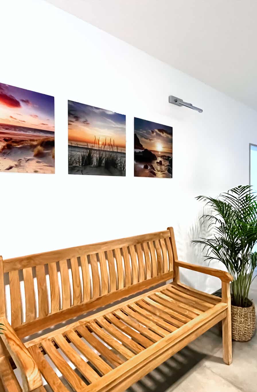 mit freude am detail – sitzbank im empfangsbereich